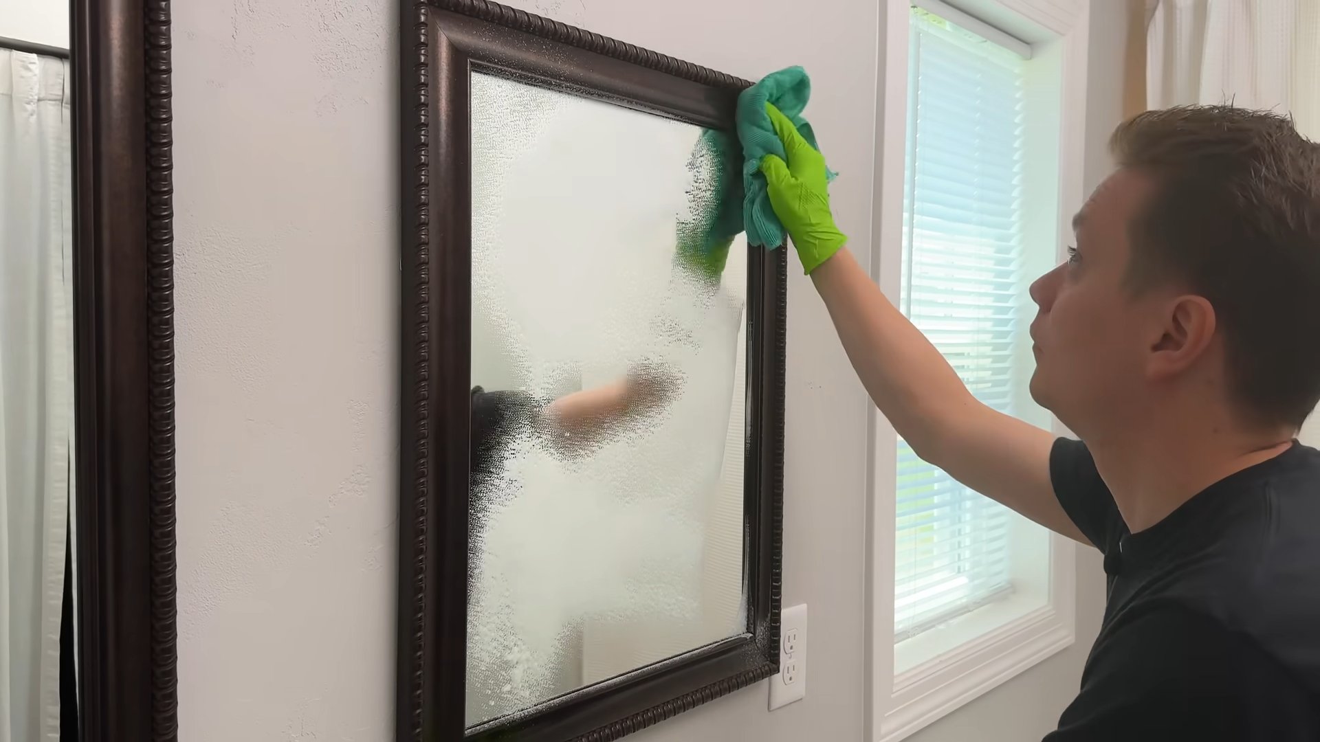 Clean Bathroom DIY Tips